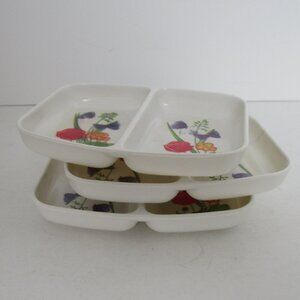 set of divided condiment dishes
